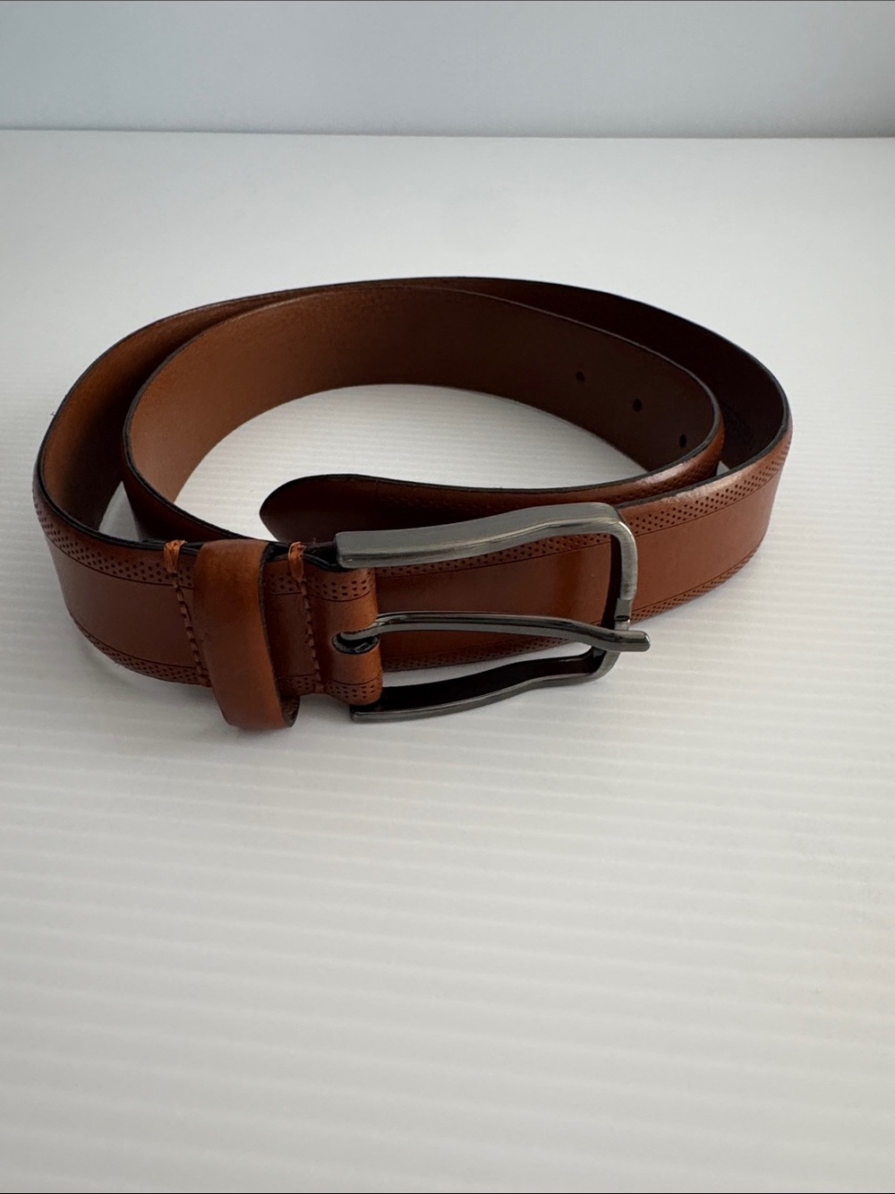 Johnston & Murphy Tan Leather Men's Belt with Silver Buckle